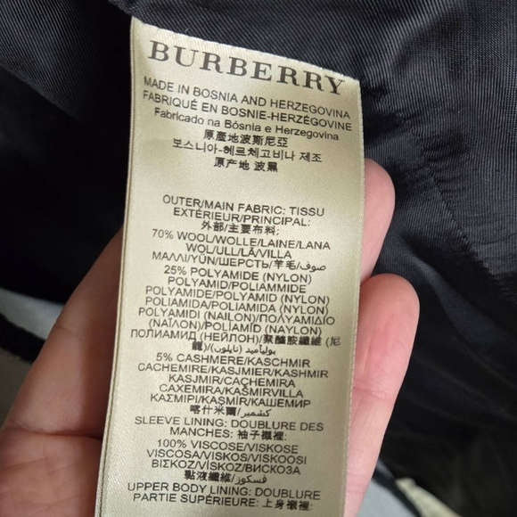 Burberry Brit black wool & cashmere coat size US 2 EXCELLENT condition! - Picture 6 of 12